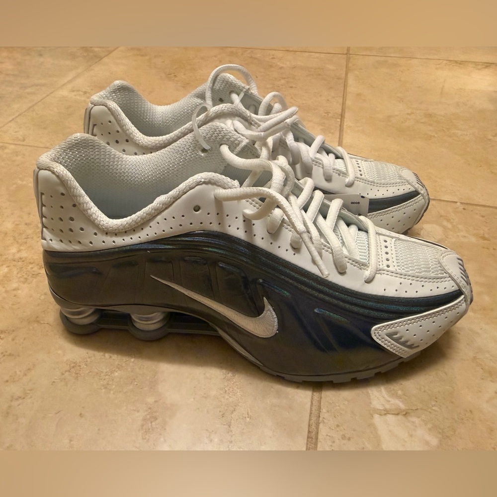 Nike Women's White and gray iridescent  Shox Athletic Sneakers
